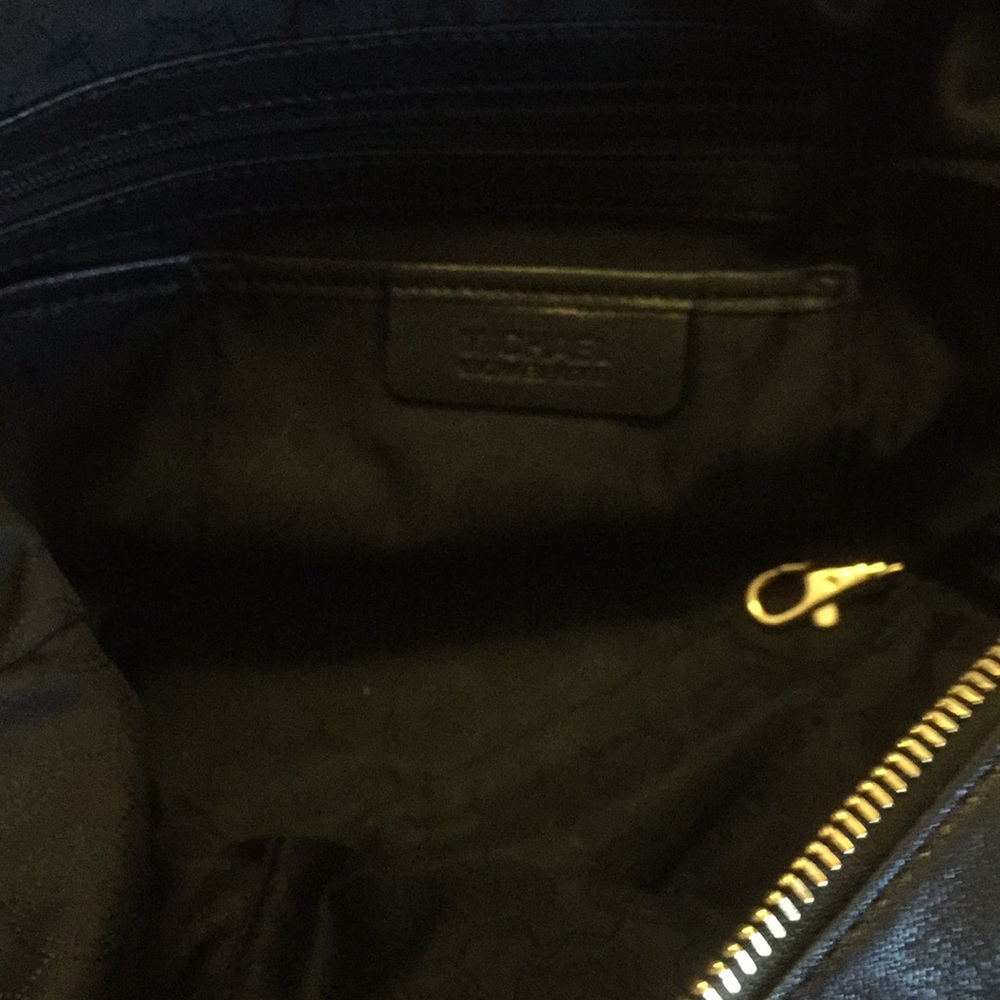 Purse - Picture 2 of 4